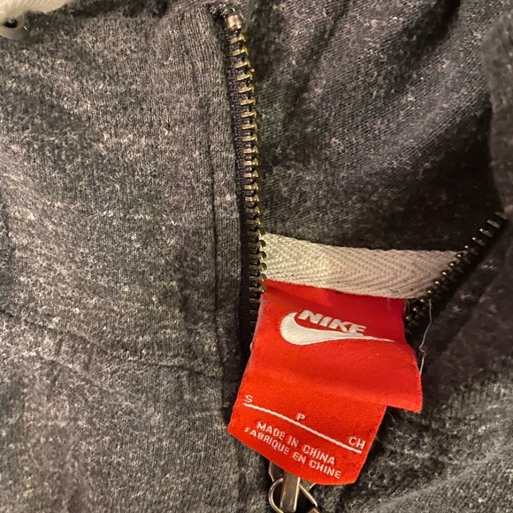 Nike hoodie - Picture 2 of 2